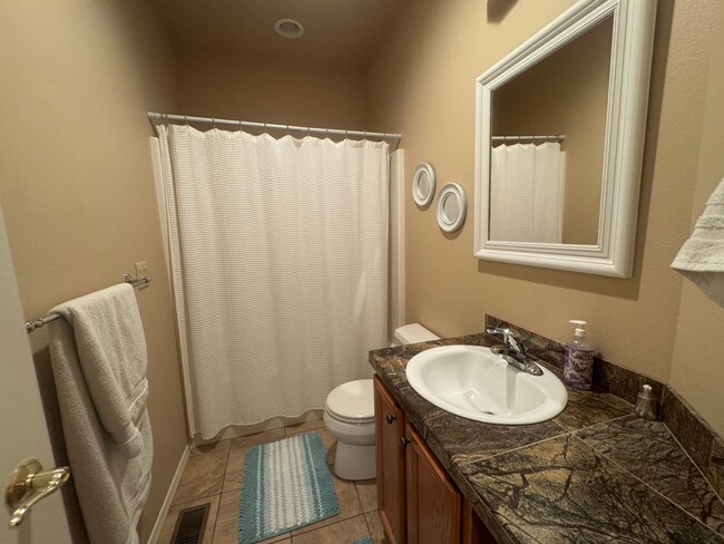 Building Photo - Rent Reduced!!