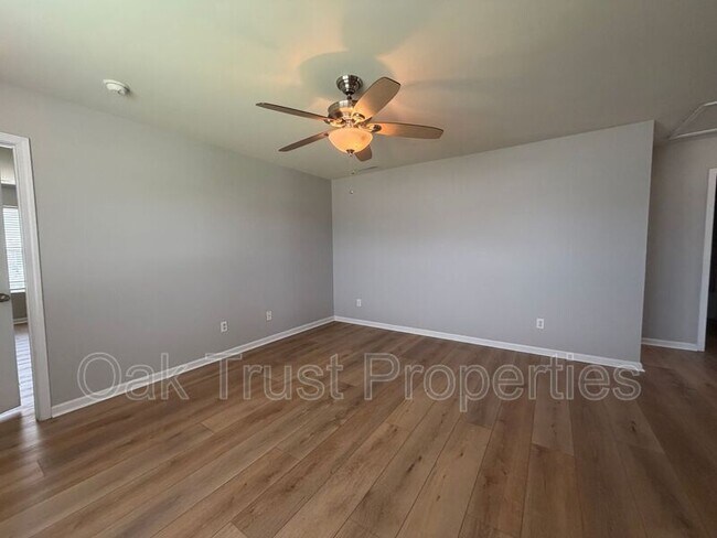 Building Photo - 701 Greymohr Ln