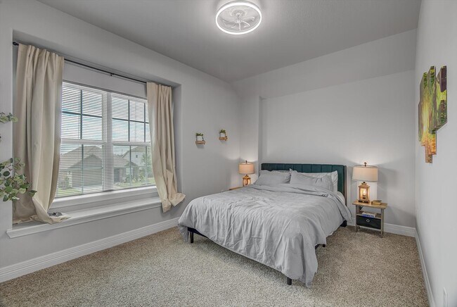 Building Photo - 2319 Gentle Breeze Ln