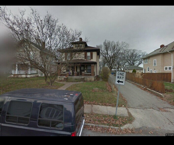 Primary Photo - 1401 Highland Ave