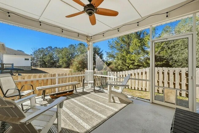 Building Photo - 246 Marsh Landing N