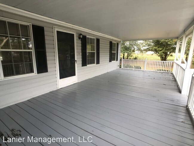 Building Photo - 3 br, 2 bath House - 150 Maple Dr