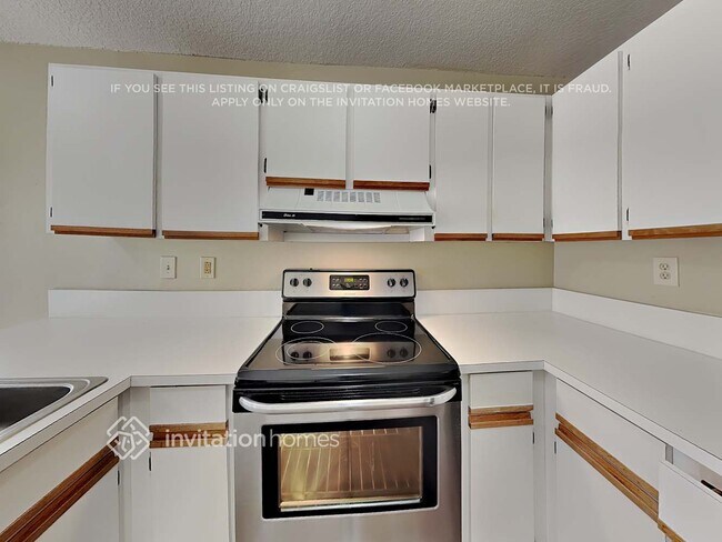 Building Photo - 14641 N Beckley Square