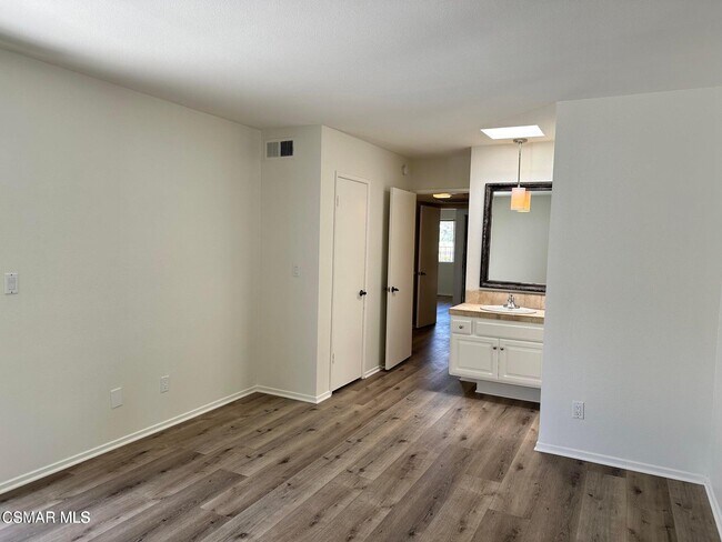 Building Photo - 32130 Watergate Rd