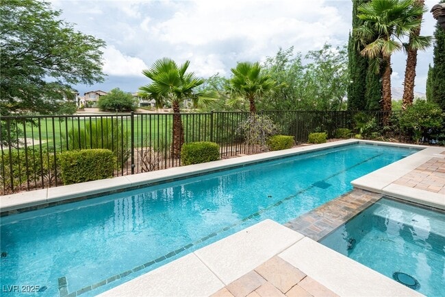 Building Photo - 2057 Orchard Mist St