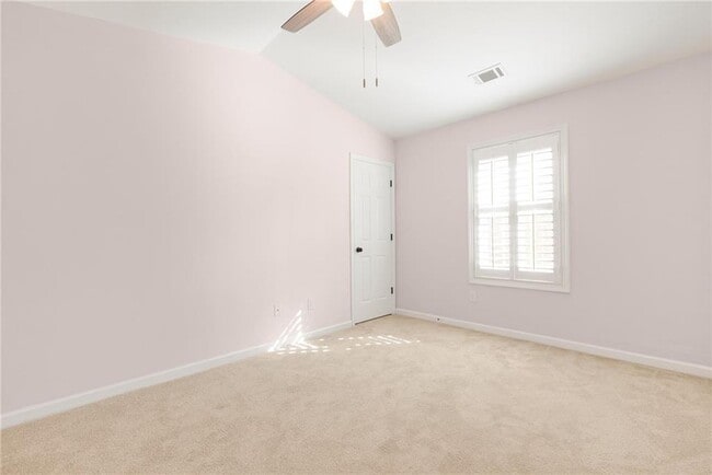 Building Photo - 1931 Gregory Run NE