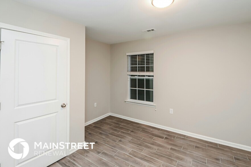 Building Photo - 4123 Long Arrow Dr