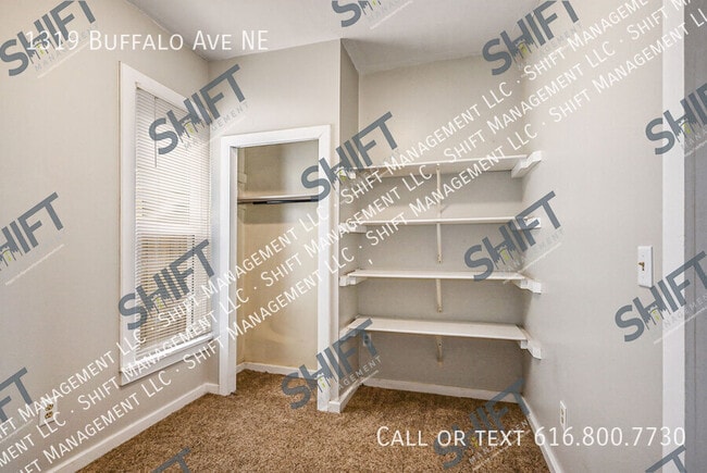 Building Photo - 1319 Buffalo Ave NE
