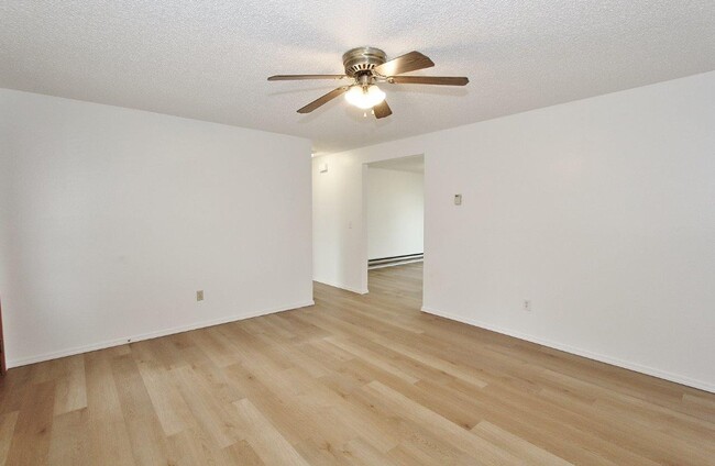 Building Photo - Single-Level Home on Corner Lot