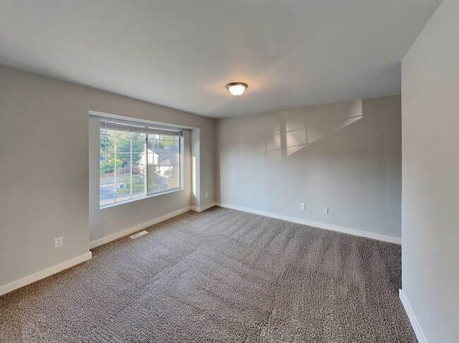 Building Photo - 6406 86th St Ct E