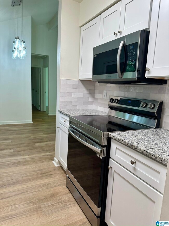 Building Photo - 2413 Pentland Dr