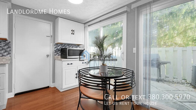 Building Photo - 2509 Burgandy Ln