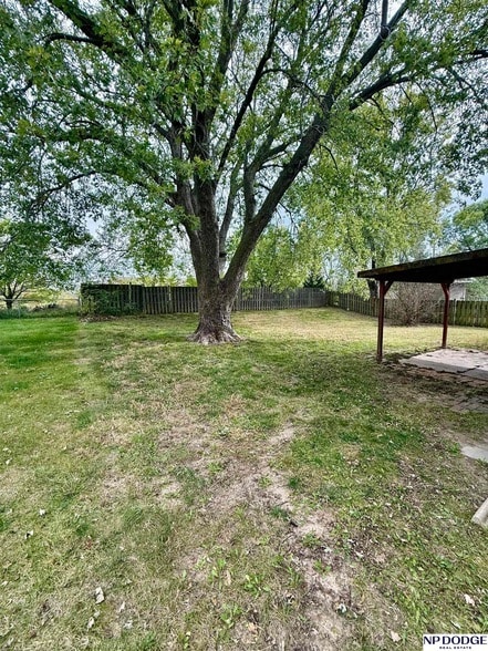 Building Photo - 1503 Willow Ave