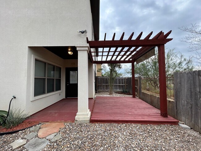 Building Photo - 5012 Lost Hills Trail