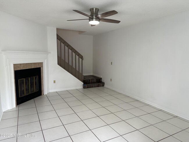 Building Photo - 791 Assisi Ln