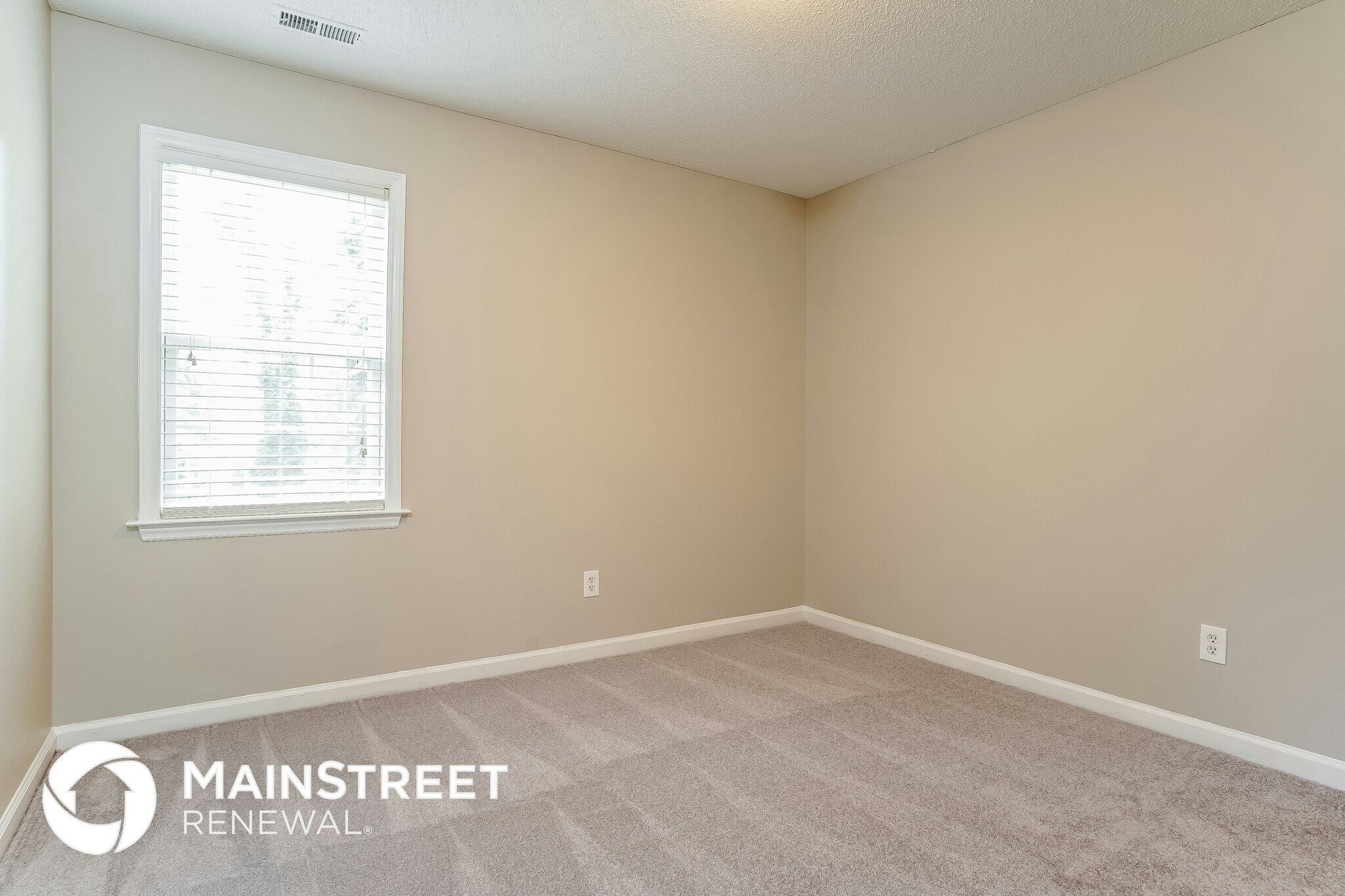 Building Photo - 1100 Curtiss Dr