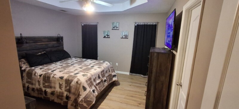 Building Photo - 4717 E Creek Mill Ct