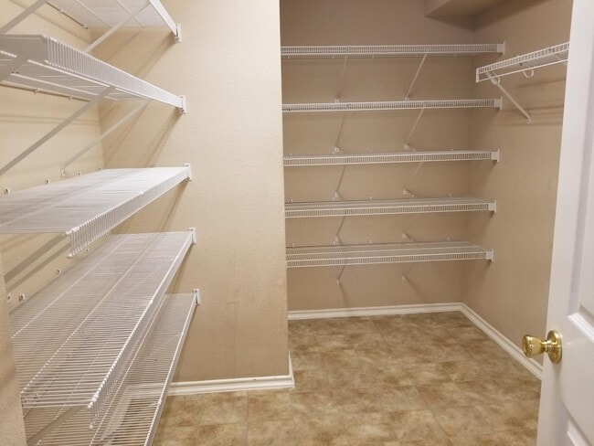 Building Photo - 306 Bright Chase