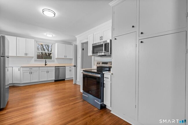 Building Photo - 26 Water St