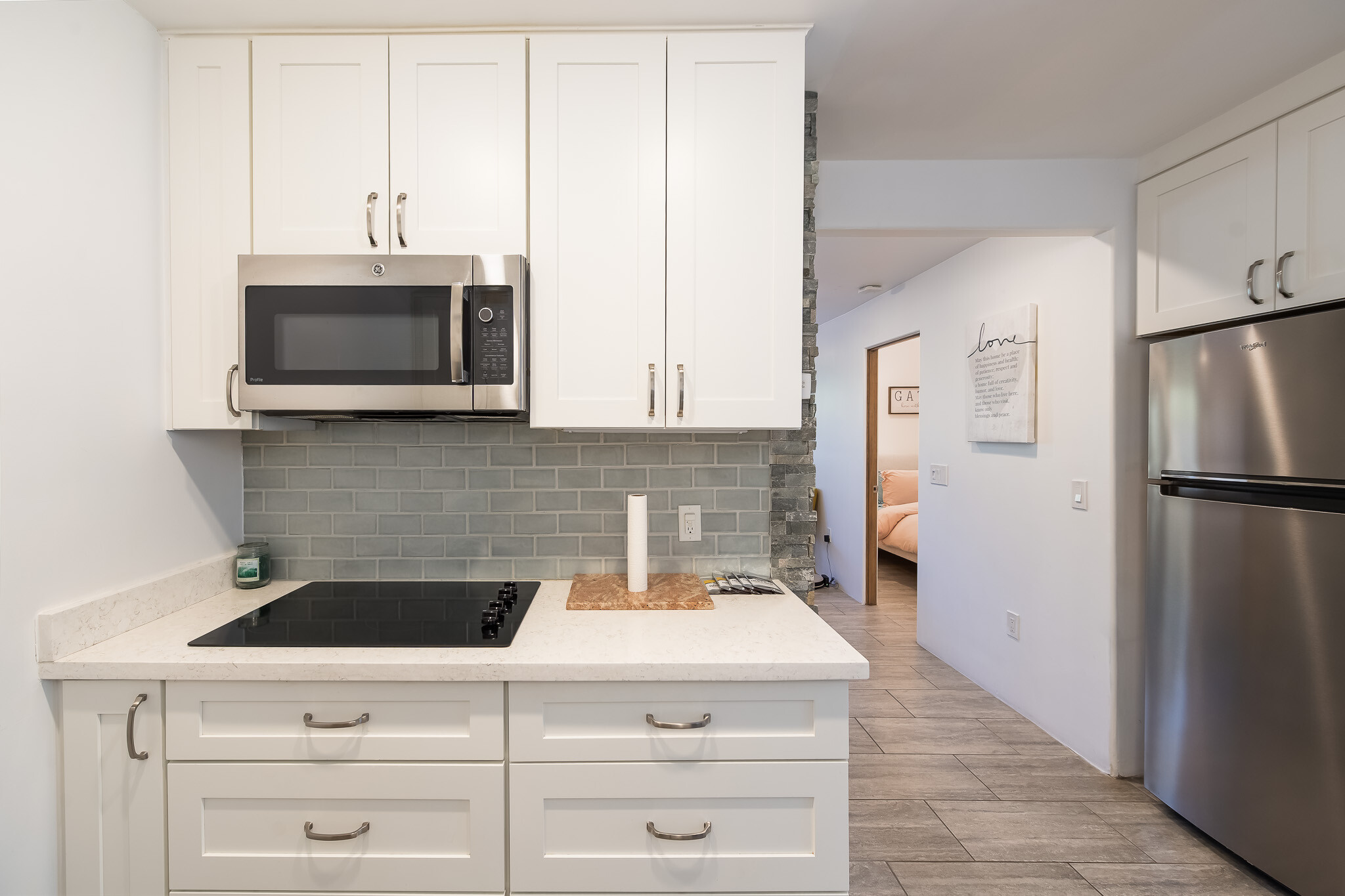 Building Photo - 350 Panorama Blvd