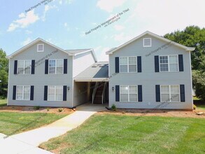 Building Photo - 7 Meadowood Glen Way