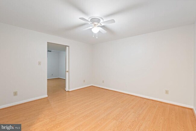 Building Photo - 4970 Manor House Ct