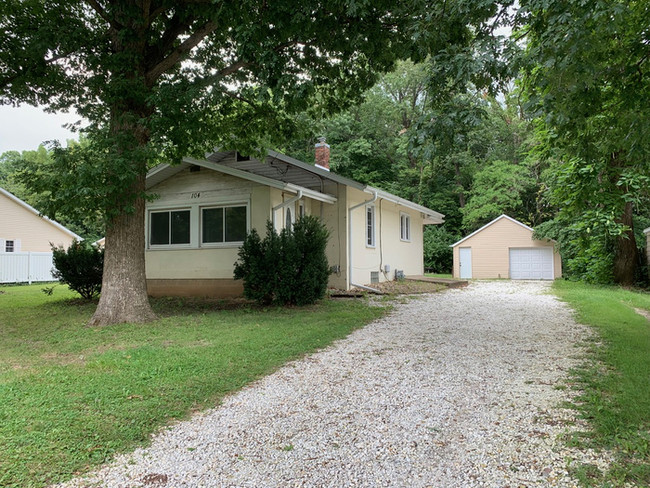 Primary Photo - House Near Eastside Centre