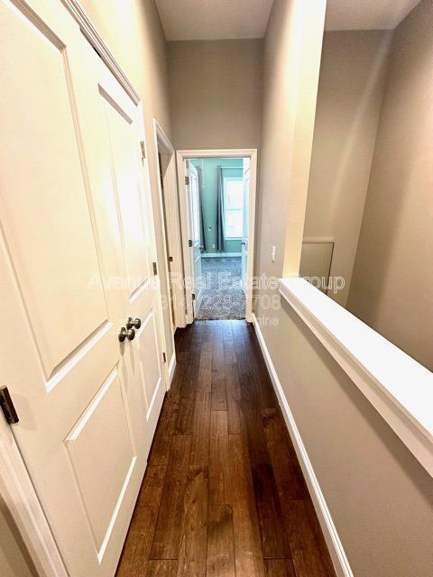 Building Photo - 4328 Swan Ave