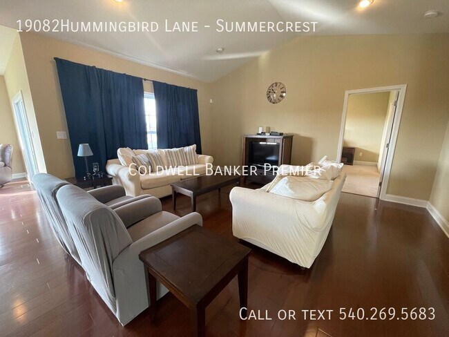 Building Photo - 19082Hummingbird Lane-Summercrest
