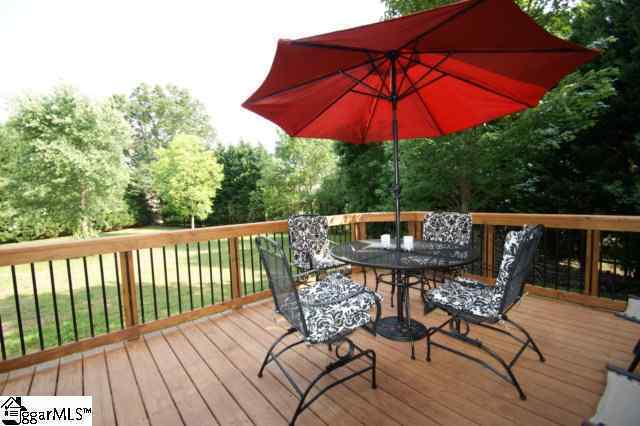 Building Photo - 4 Bedroom /2.5 Bath in Greer !! Minutes from Downtown Greer