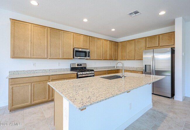 Building Photo - 14784 W Smoketree Dr