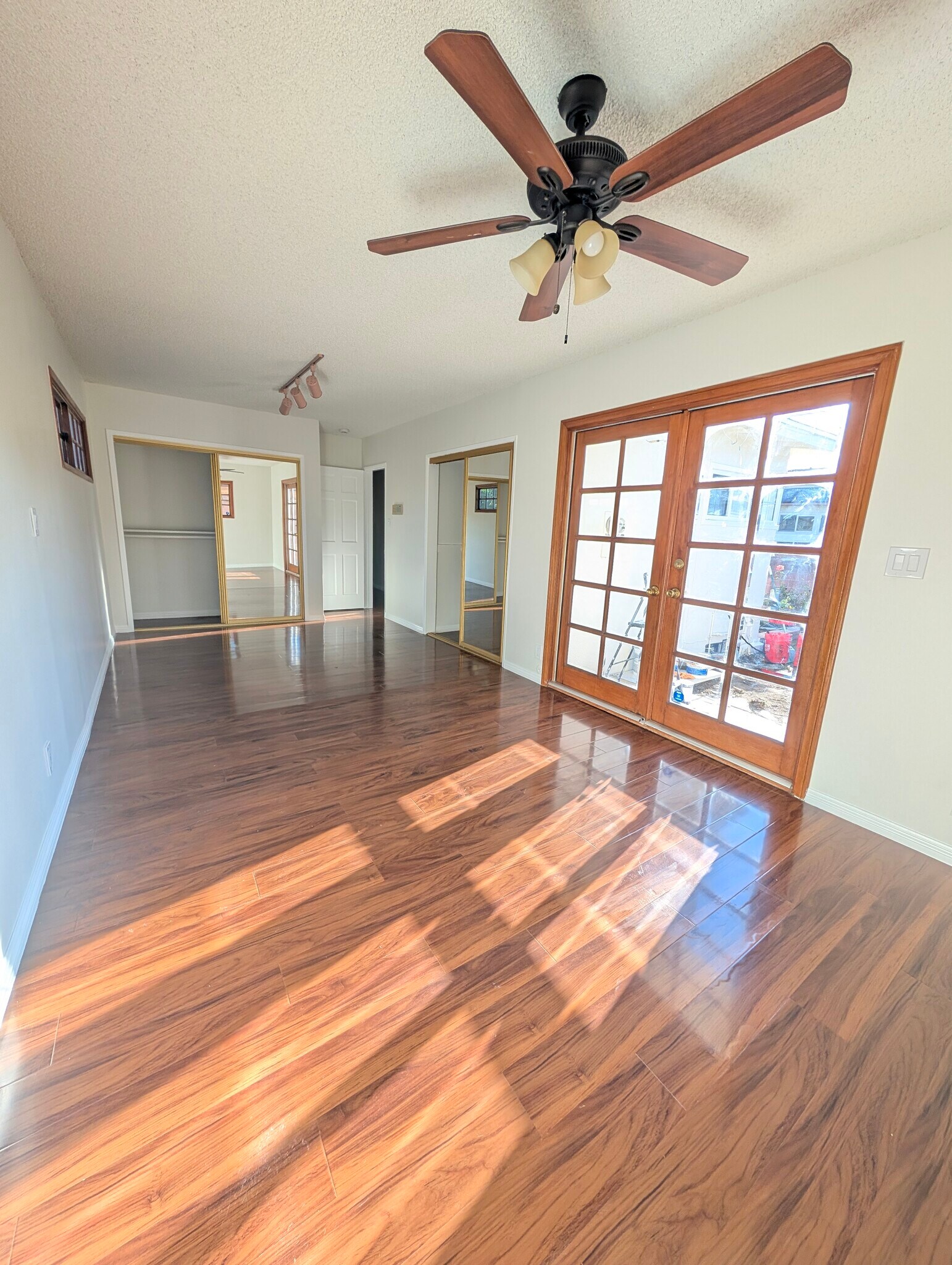 Building Photo - 3430 W 227th St