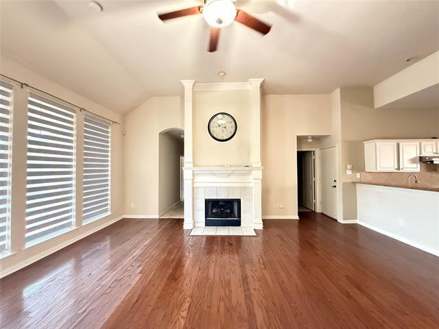 Building Photo - 1221 Hillcrest Dr