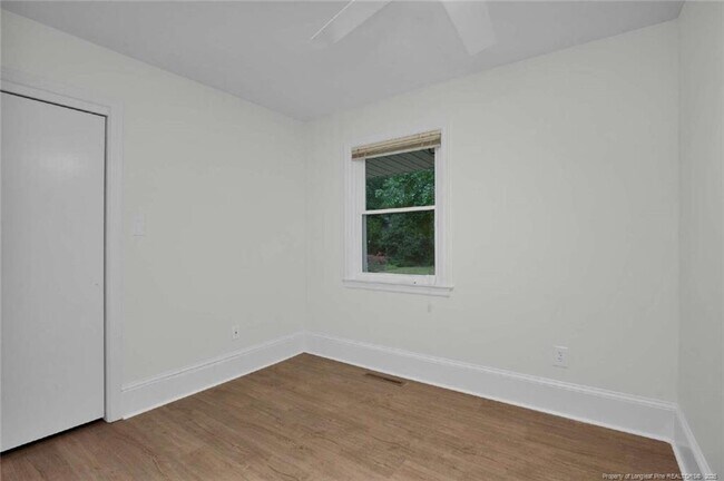 Building Photo - 301 Fairfield Rd