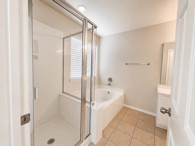 Building Photo - 11850 Ramla Place Trail