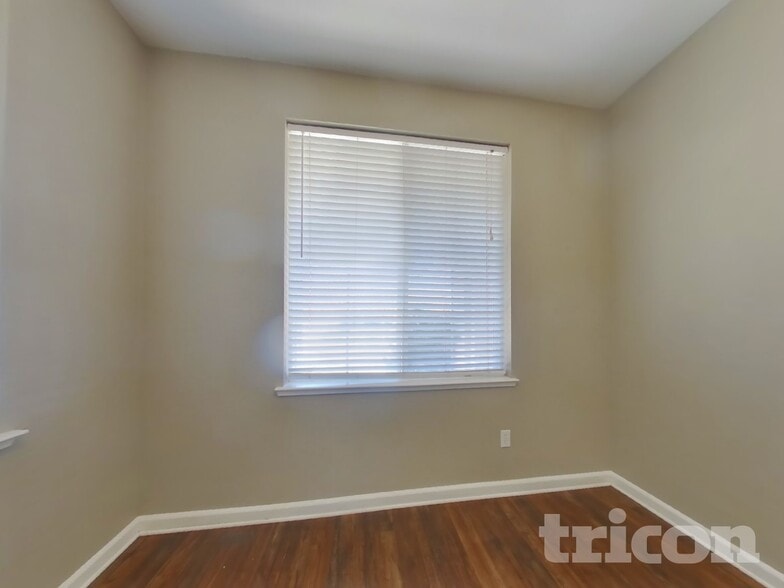 Building Photo - 5518 Savage Ave