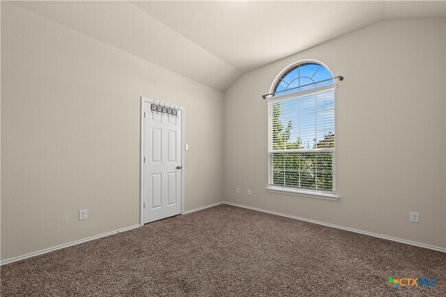 Building Photo - 2610 Bargello St