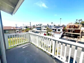 Building Photo - 2 bed 2 bath ocean view Stand alone bungal...