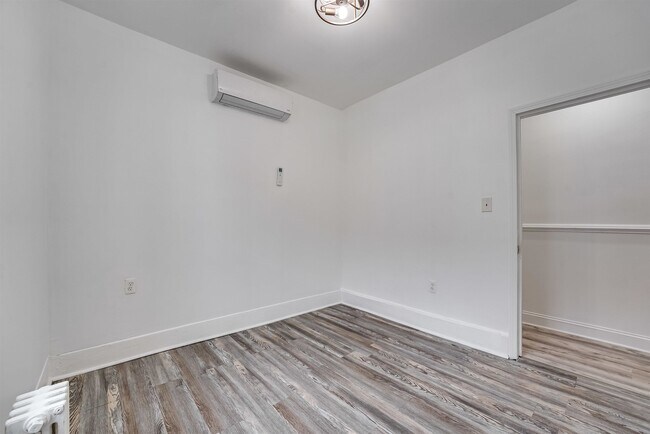 Building Photo - 103 Westover Pl