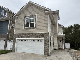 Building Photo - 5440 Carbon Ct