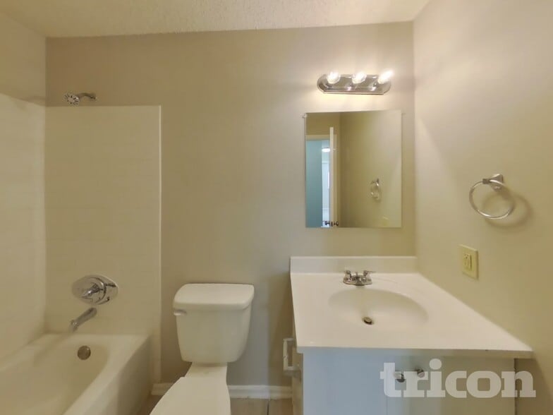 Building Photo - 6714 Barton Rock Ln