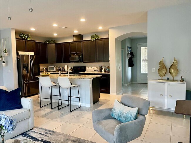 Building Photo - 14155 Lakeview Park Rd