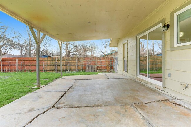 Building Photo - 5205 Palo Blanco Ln