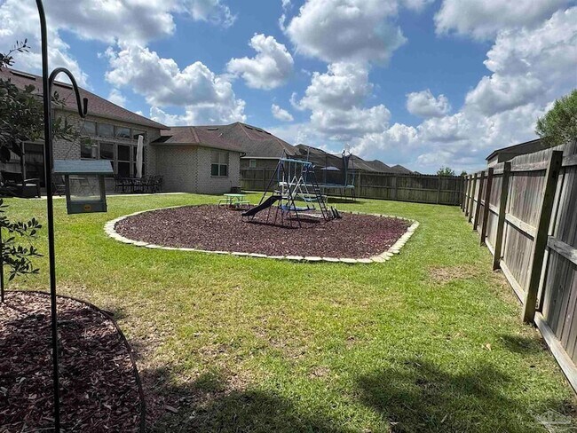 Building Photo - 9993 Boxelder Blvd