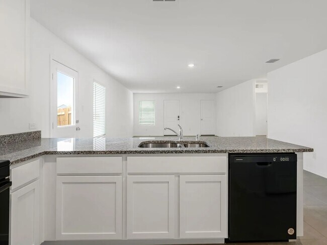 Building Photo - 7109 Gray Wolf Ln