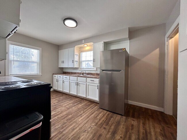 Building Photo - Two Bedroom Home in Muskegon