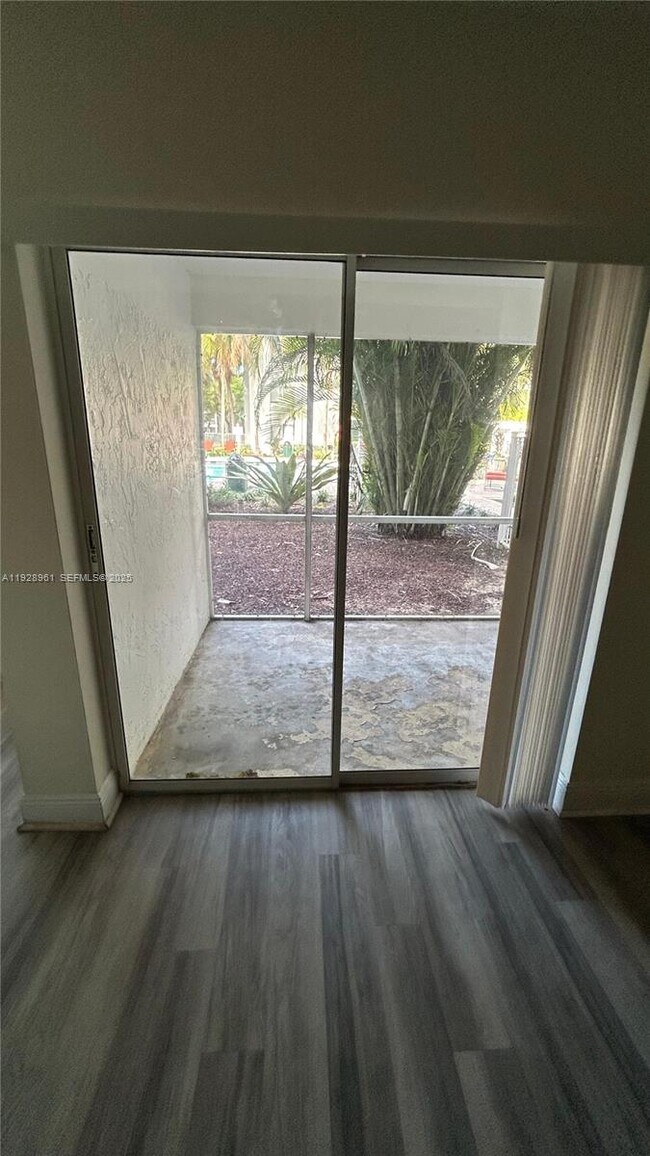 Building Photo - 5686 Rock Island Rd