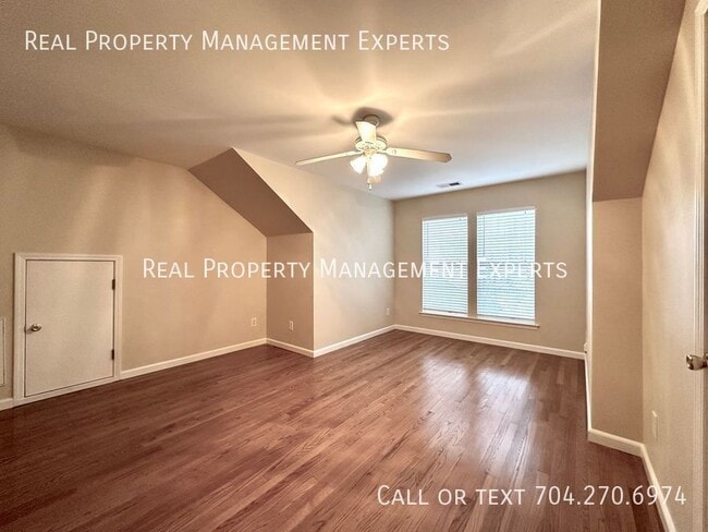 Building Photo - 8900 Hadco Ln