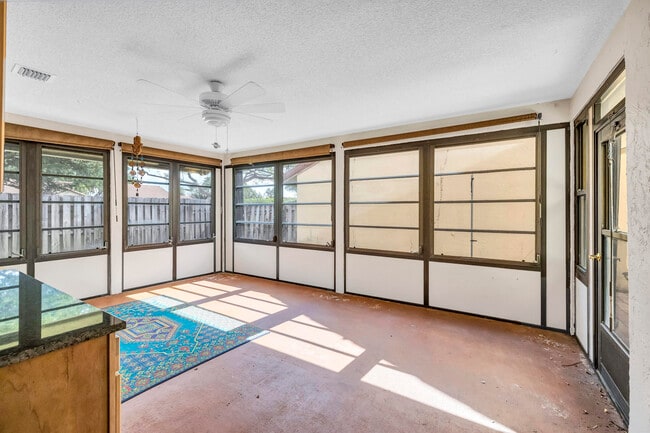Building Photo - 2075 NW 15th Pl