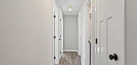 Building Photo - 502 N Redbud St